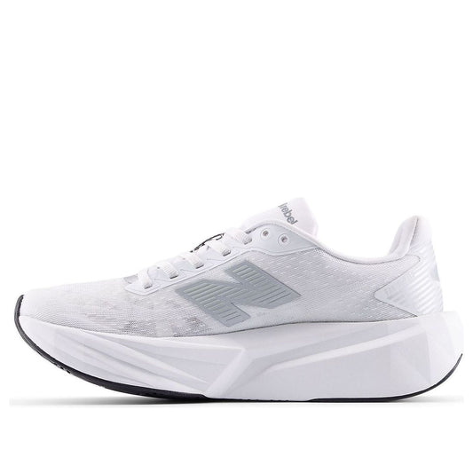 (WMNS)	New Balance FuelCell Rebel v5 'White Silver Black' WFCXLM5